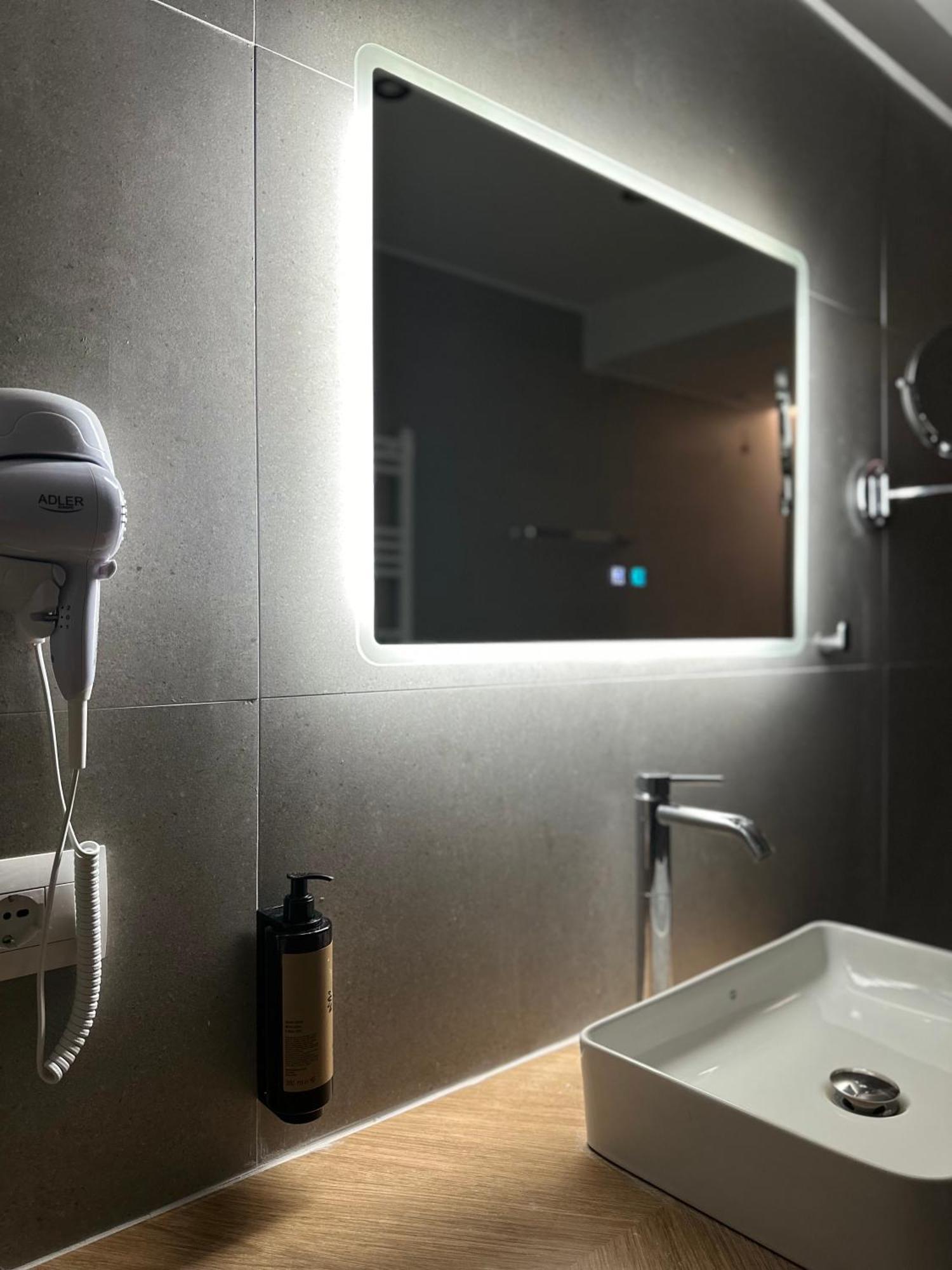 Liss Hotel 4*